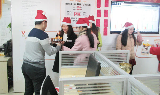 大理物聯網卡平臺之歡度圣誕節